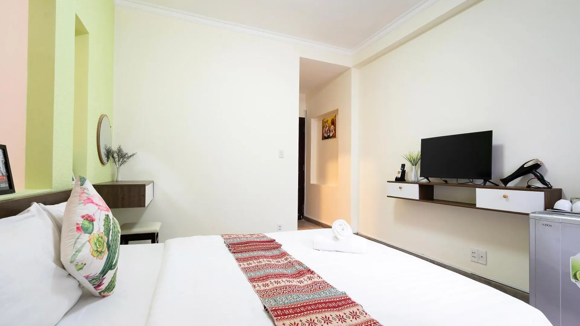 Planet Homestay Ho Chi Minh City Hotel